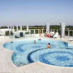 公寓 Charming Flat With Shared Pool - Beahost
